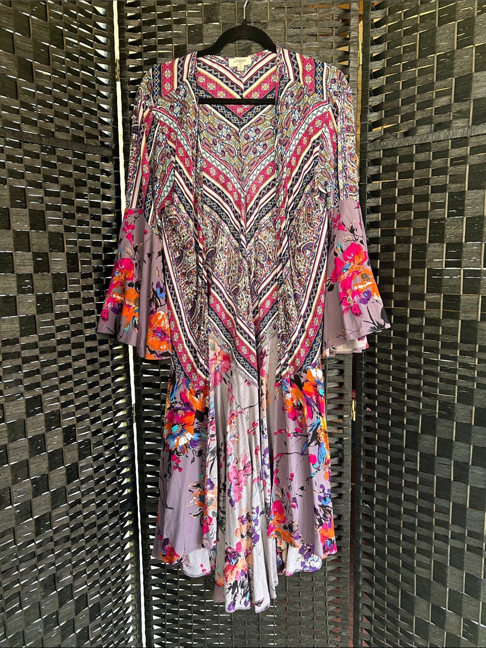 GORGEOUS Umgee USA Kimono Size M